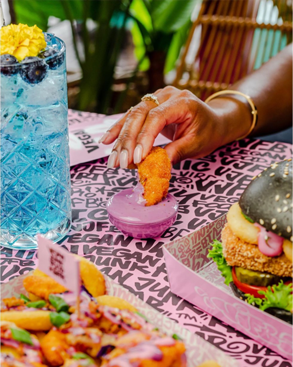 Vegan Junk Food Bar 588 13
