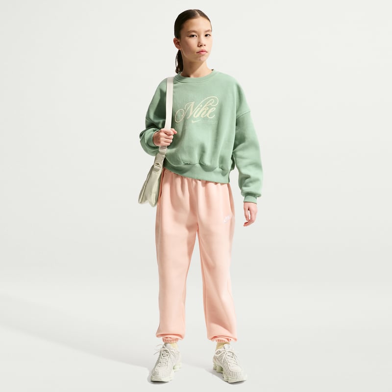 Nike Club Fleece Boxy Crew IF1727-006 04