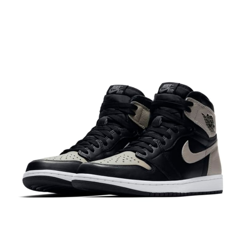 Jordan 1 Retro High OG 555088-013 04