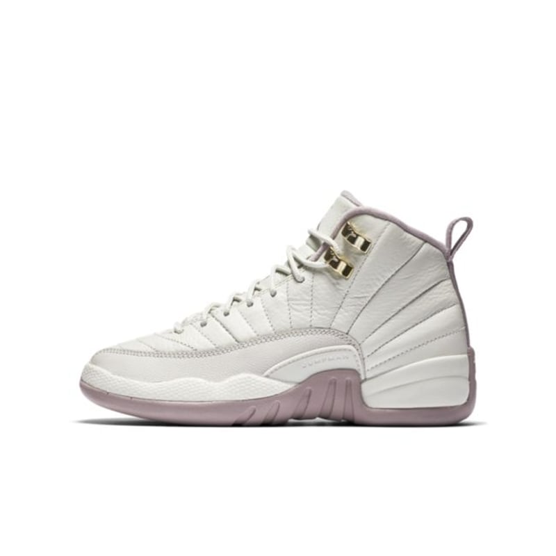 Jordan 12 Retro 845028-025 01