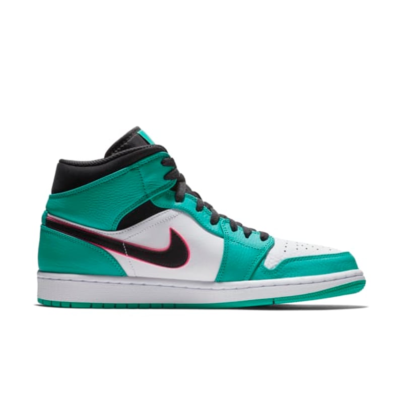 Jordan 1 Mid SE 852542-306 03