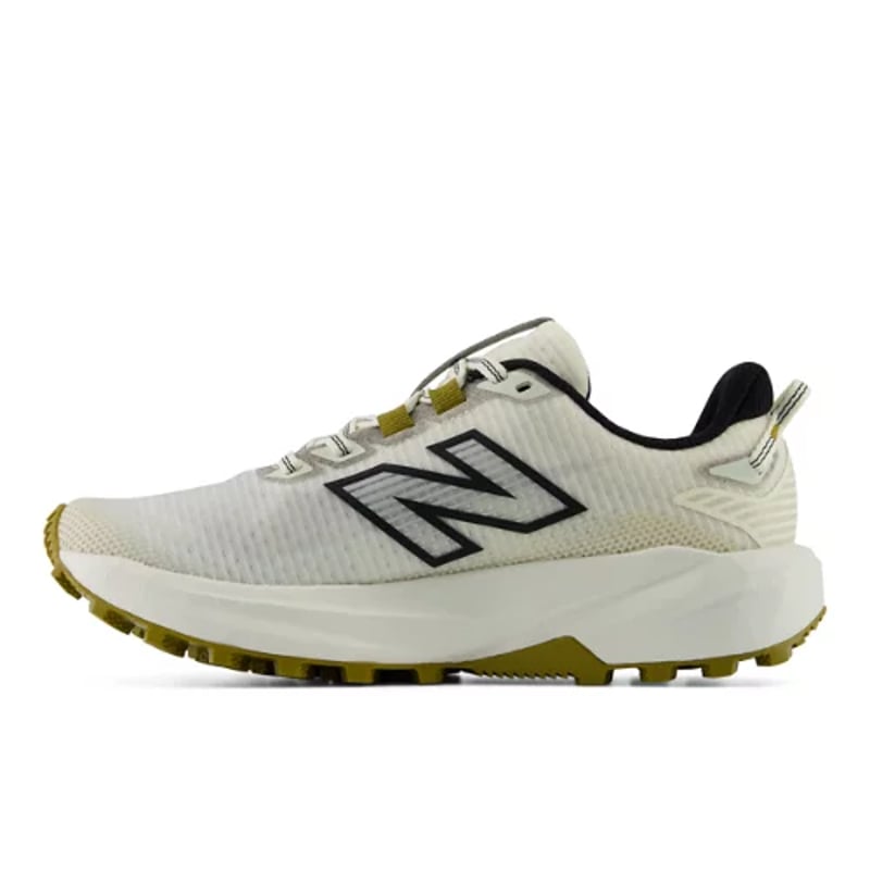 Tekaški copati New Balance FuelCell Rebel Trail "Angora & Basil Oil" | Ženske | Tek | 01 | SPORTSHOWROOM