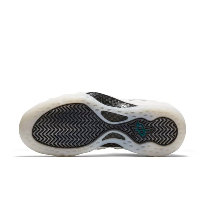 Nike Air Foamposite One AA3963-101 02