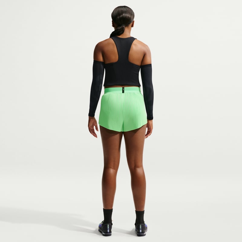 Nike AeroSwift Dri-FIT ADV Mid-Rise 3" Brief-Lined Shorts "Illusion Green" | Dames | Hardlopen | 05 | SPORTSHOWROOM
