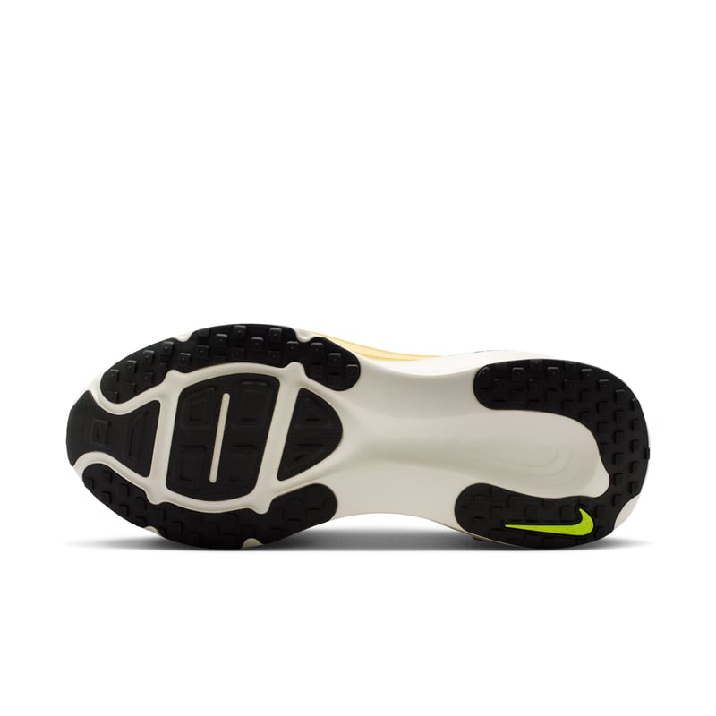 Nike Vomero 18 IR1812-012 02