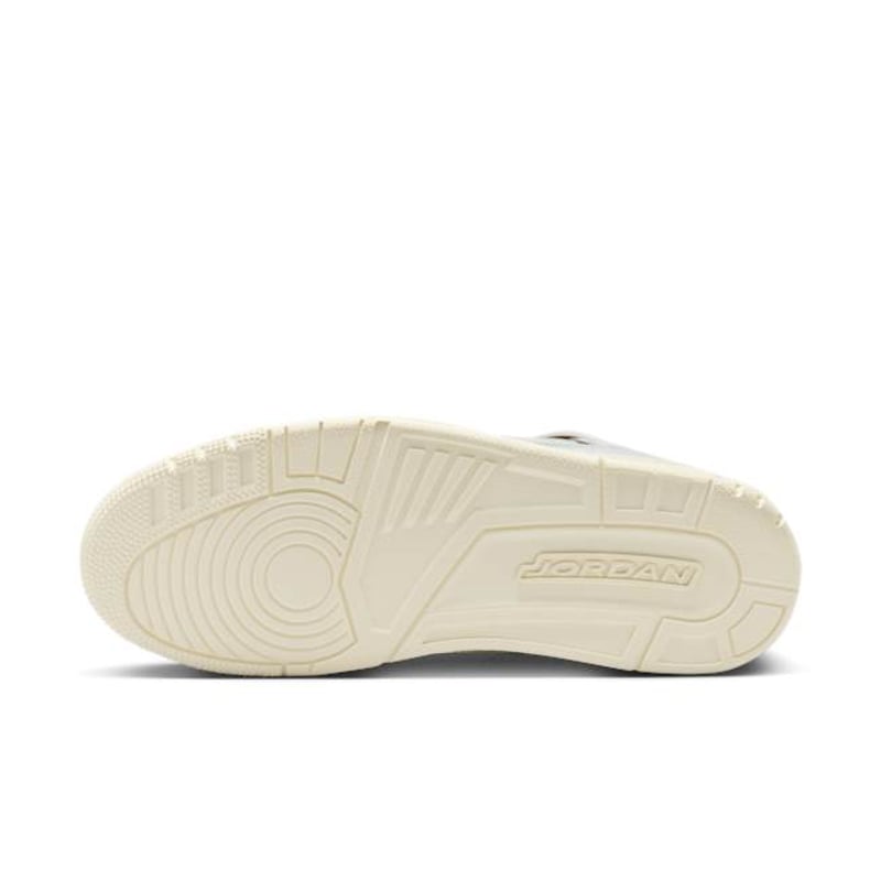 Jordan Spizike Low IB4464-025 02
