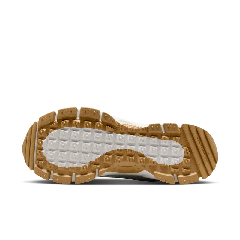 Nike Zoom Vomero Roam HQ2181-100 02
