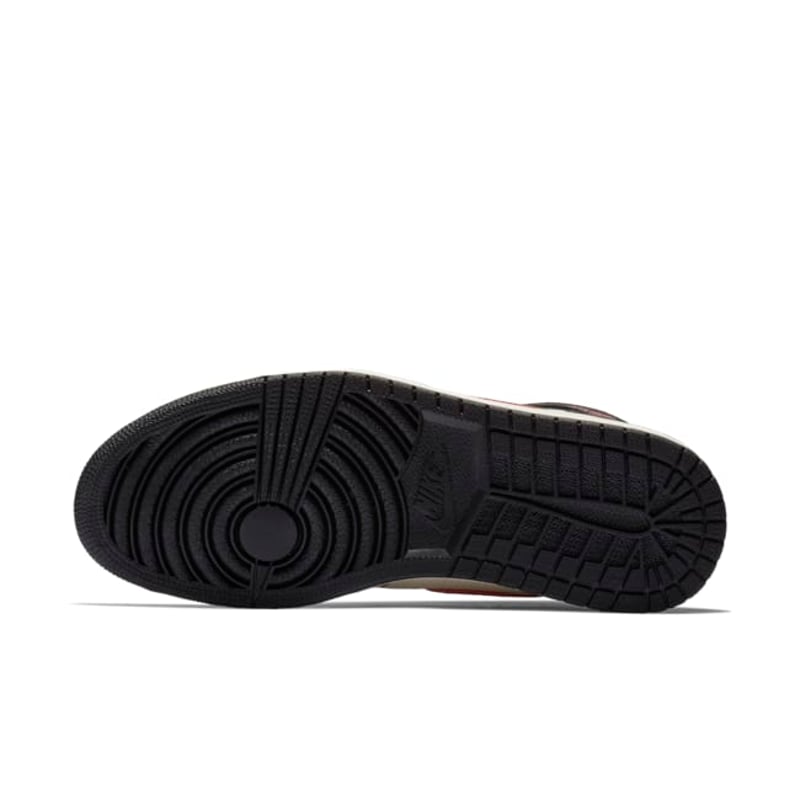 Jordan 1 Retro High OG 555088-015 02