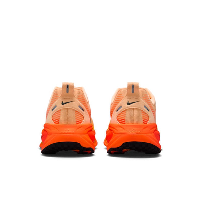 Nike Vomero 18 HM6803-700 06