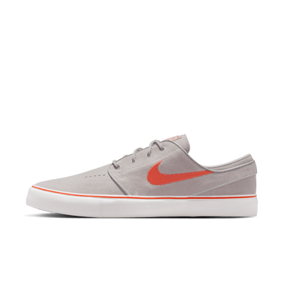 Nike SB Zoom Janoski OG+ FD6757-005 01