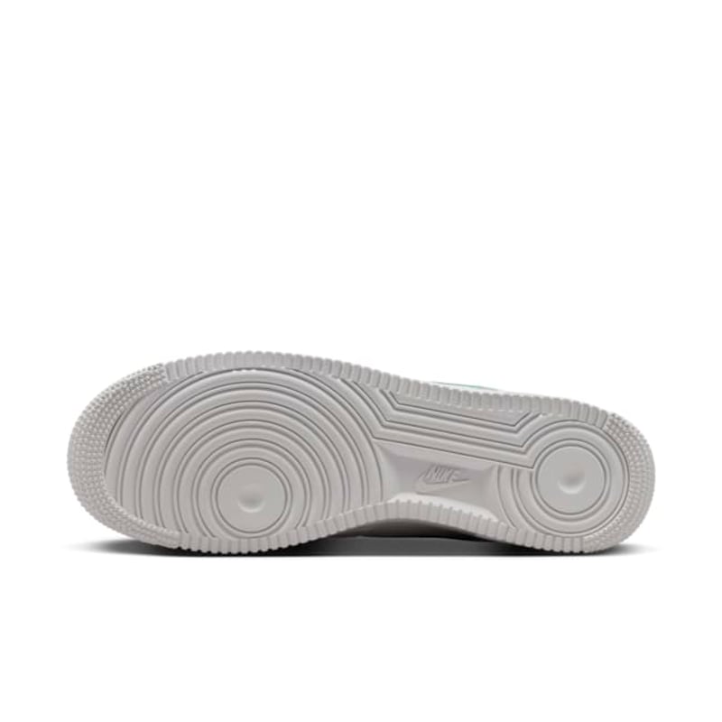 Nike Air Force 1 '07 LV8 FN8349-100 02