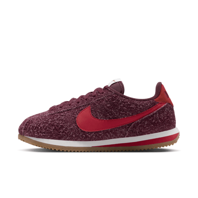 Обувки Nike Cortez Suede "Pink Smoke & University Red" | Жени | Sportstyle | 01 | SPORTSHOWROOM