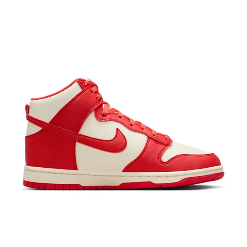 Nike Dunk High Next Nature FV5960-102 03