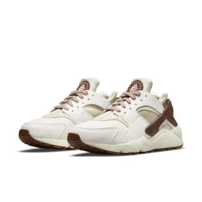 Nike Air Huarache DM9463-100 05