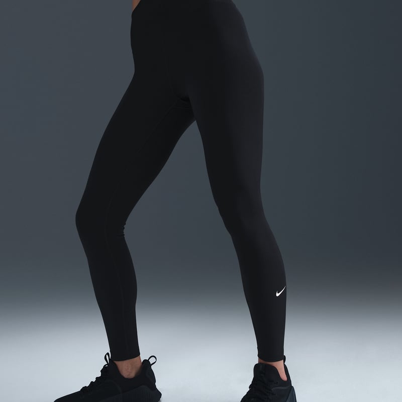 Nike One High-Rise IB9382-010 02