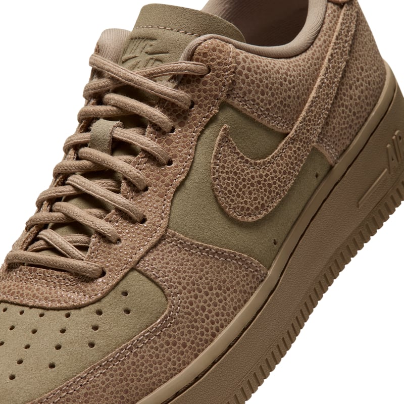 Nike Air Force 1 '07 SE Shagreen Sneaker "Parachute Beige" | Damen | Sportstyle | 07 | SPORTSHOWROOM