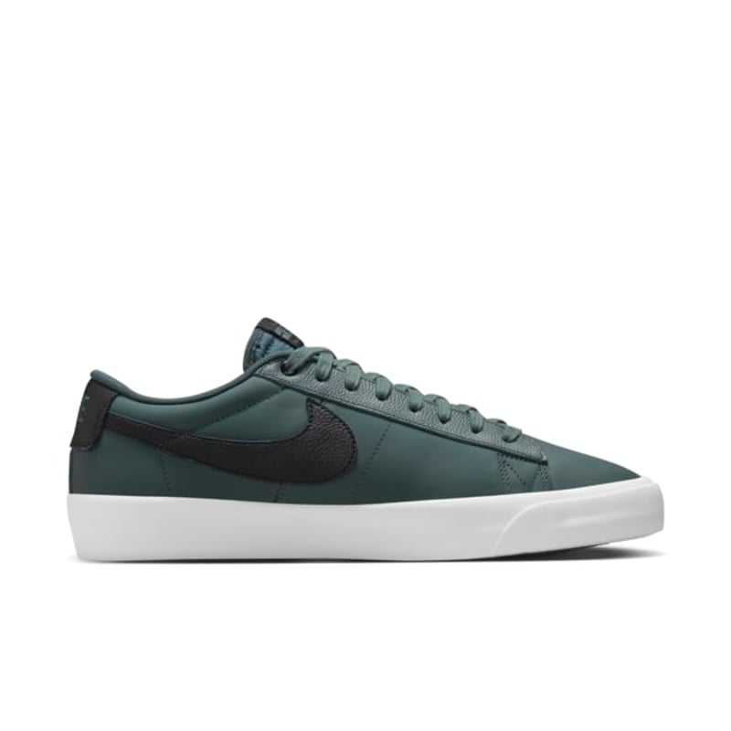 Nike SB Blazer Low Pro GT DV1226-300 03