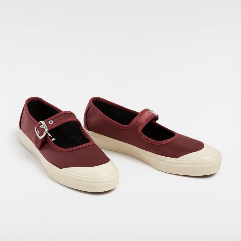 Vans Premium Mary Jane Lo Pro Satin VN000D34MDB 02