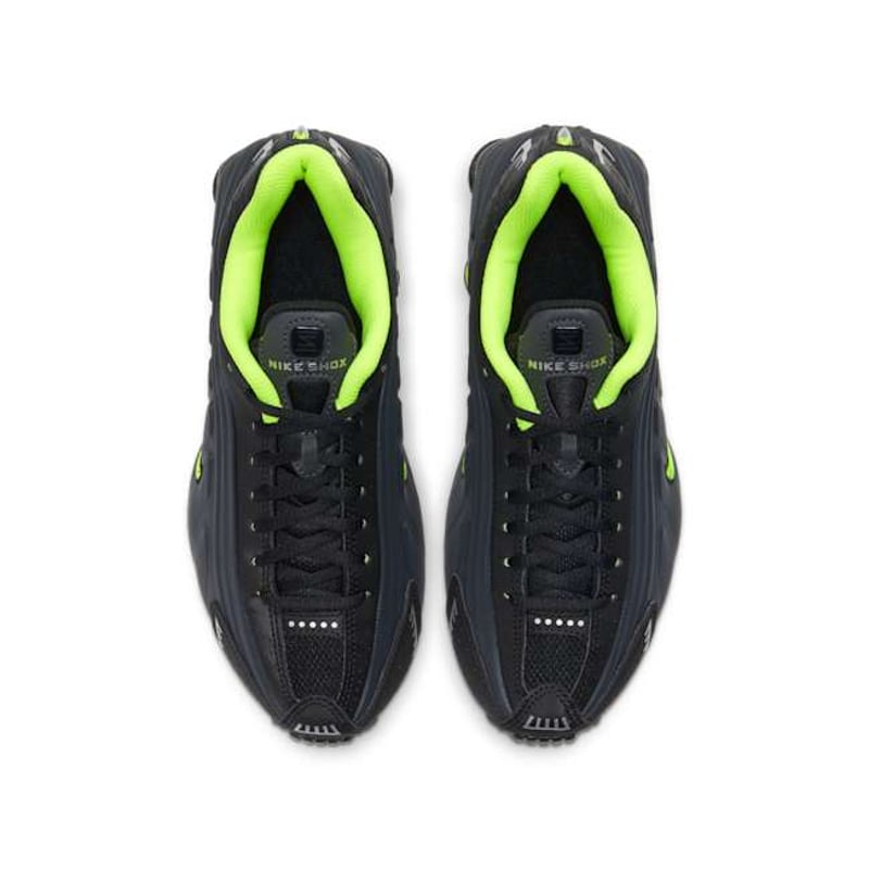 Nike Shox R4 CW2626-002 04