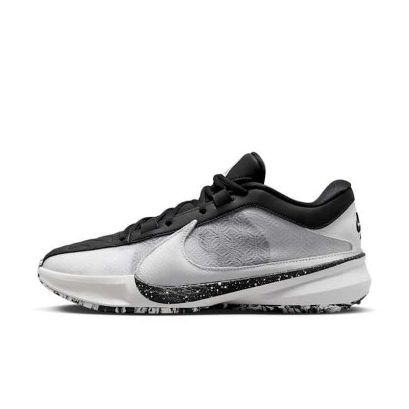 Nike Giannis Freak 5 DX4996-101 01