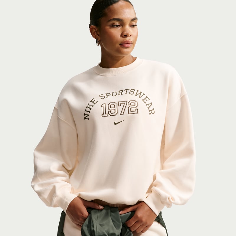 Nike Studio Fleece Medium Weight Oversized Crew Genser "Pale Ivory" | Dame | | 02 | SPORTSHOWROOM