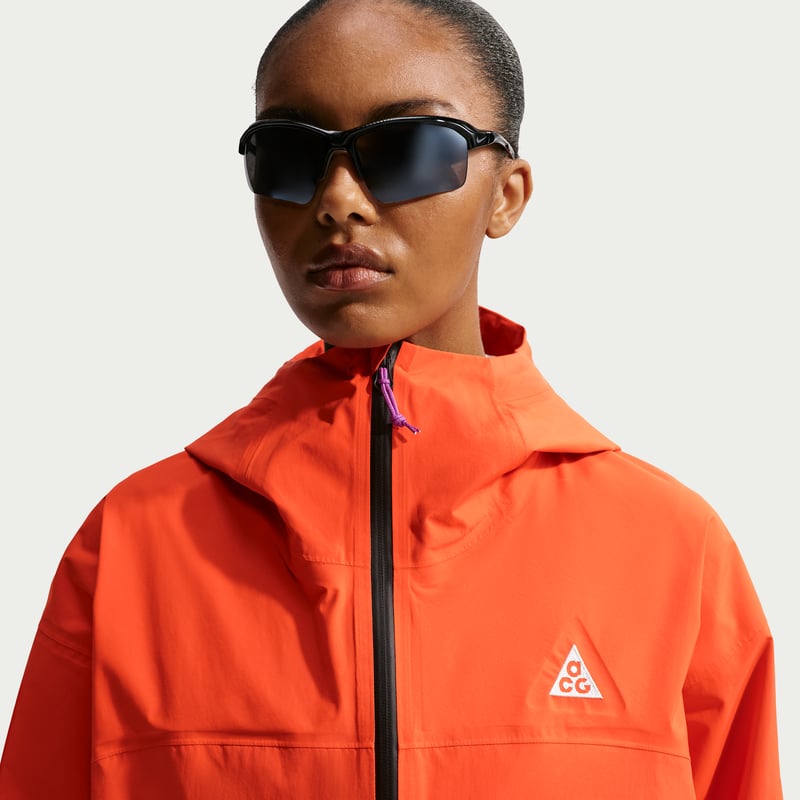 Nike ACG "Morpho" Storm-FIT ADV Rain Jakke "Safety Orange & Vivid Purple" | Dame | | 03 | SPORTSHOWROOM
