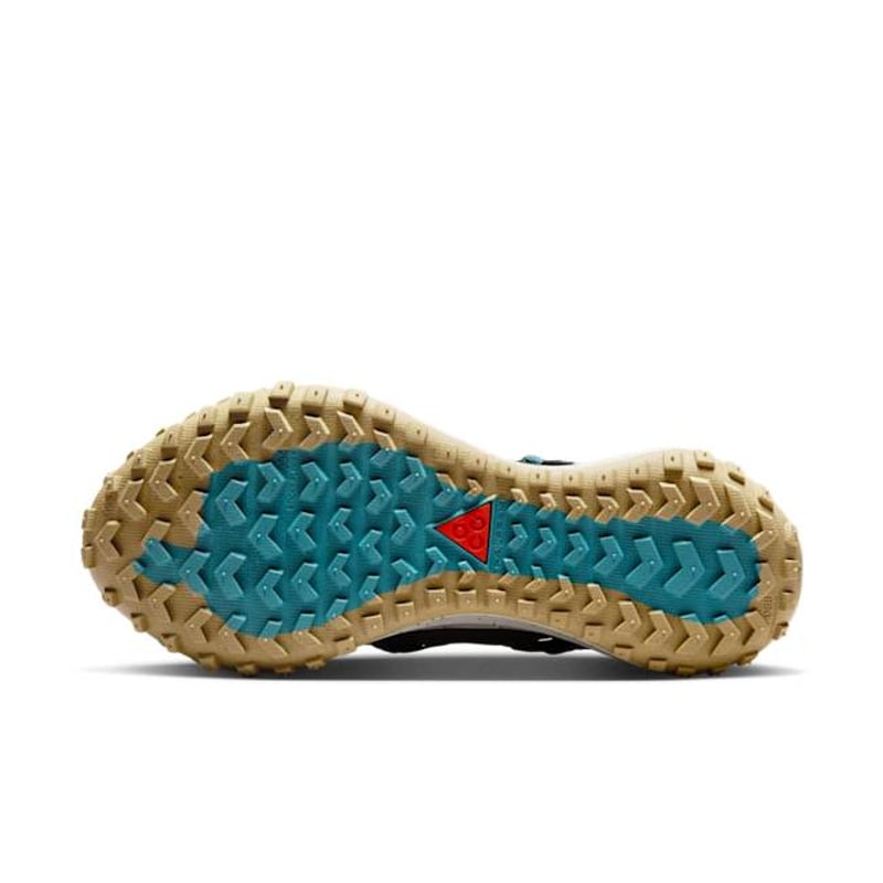 Nike ACG Mountain Fly IB7328-001 02