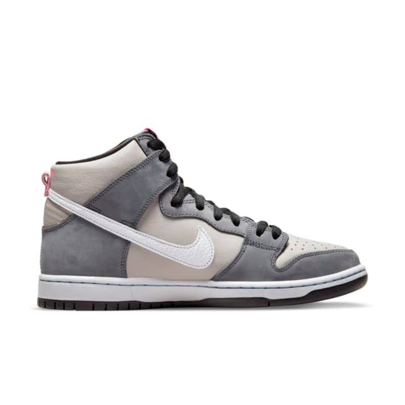 Nike SB Dunk High Pro DJ9800-001 03