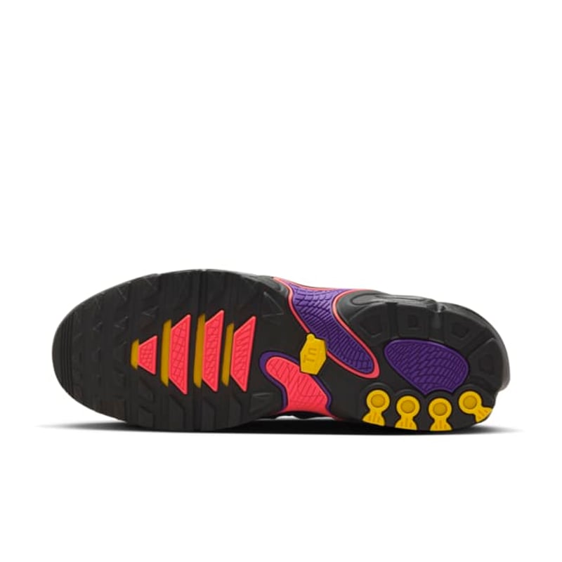 Nike Air Max Plus Drift FD4290-003 02