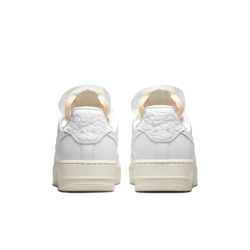Nike Air Force 1 Low Premium DN5463-100 06
