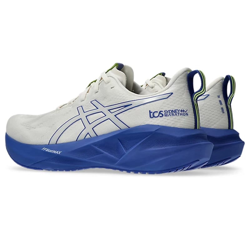 ASICS Novablast 5 1011C181-100 03