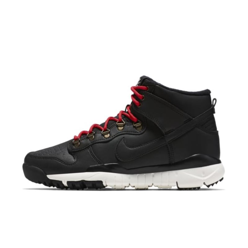 Nike SB Dunk High Boot 806335-012 01
