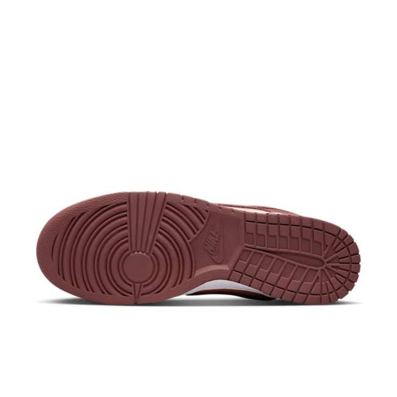 Nike Dunk Low SE FQ8249-200 02
