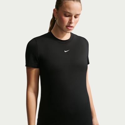 Nike One Dri-FIT Slim-Fit FN5001-011