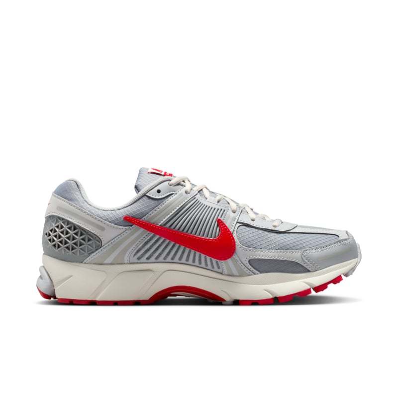 Nike Zoom Vomero 5 SE IQ6589-001 03