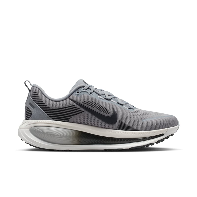 Nike Vomero 18 HM6803-012 03