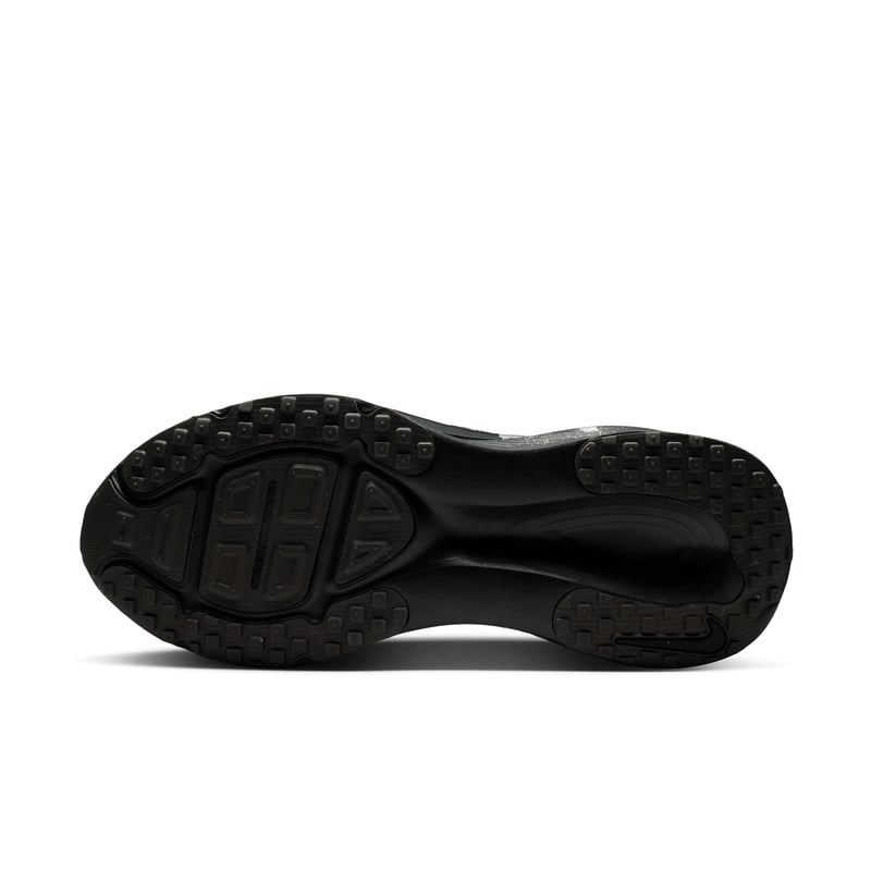 Nike Vomero 18 IQ3925-001 02