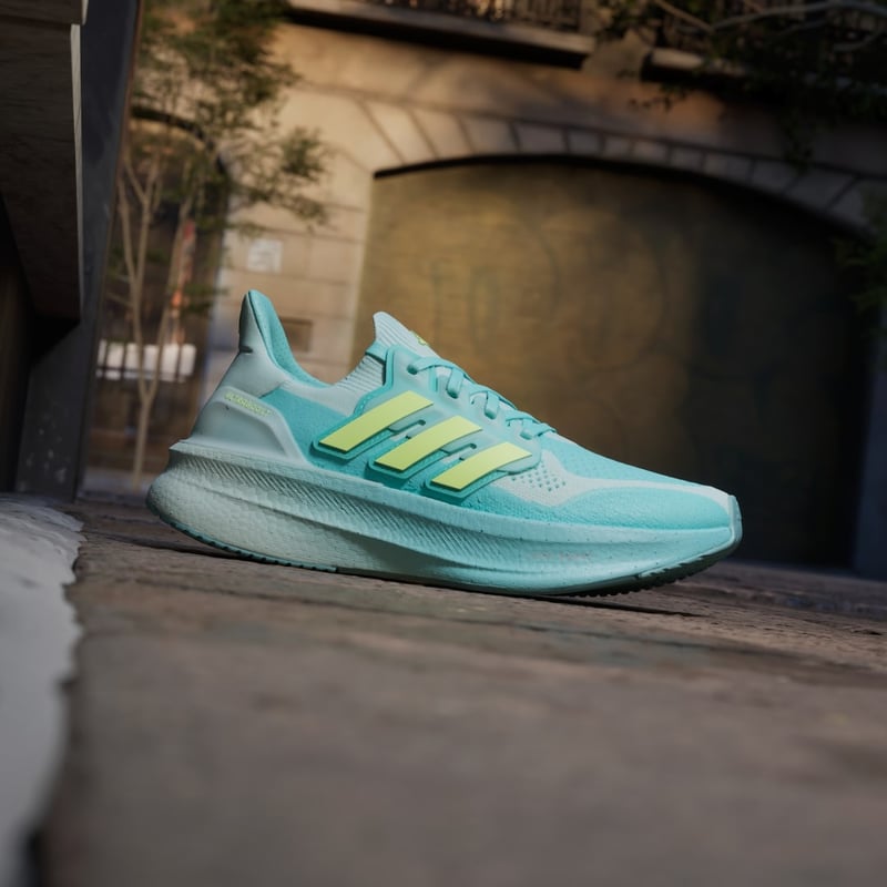 adidas Ultraboost 5 JQ2911 02