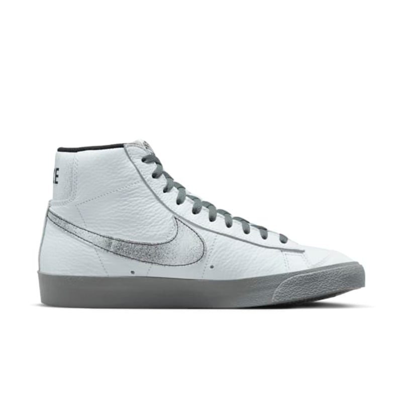 Nike Blazer Mid '77 DV7194-100 03