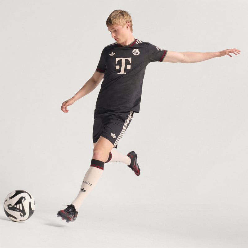 adidas FC Bayern 2025/26 Third Authentic KE6802 04