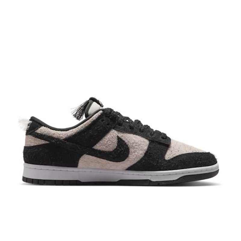 Nike Dunk Low SE ‘Panda-Monium Pack’ IB2990-100 03