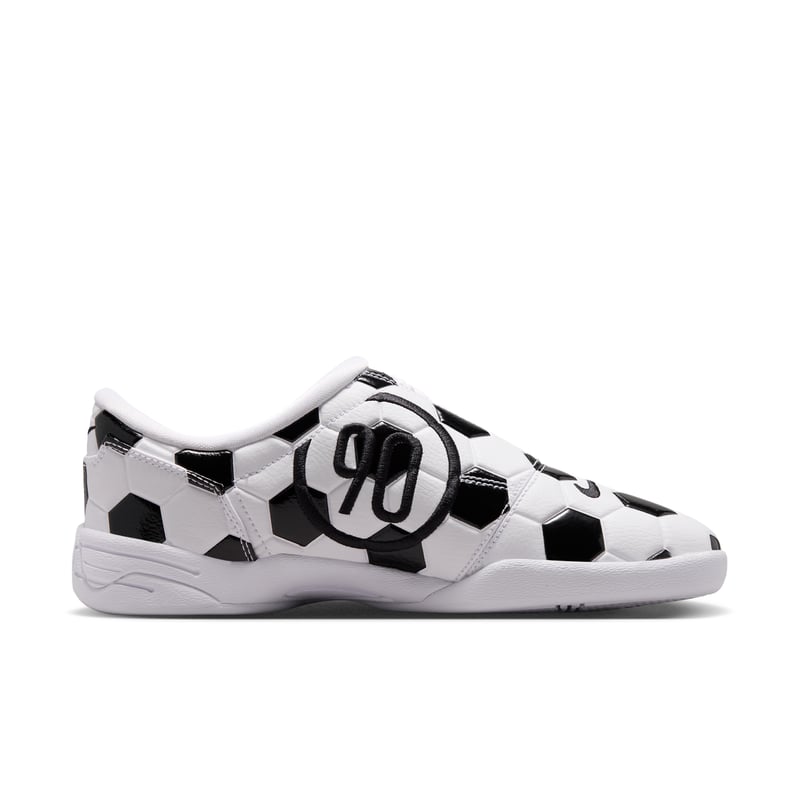 Nike Total 90 IO2388-100 03