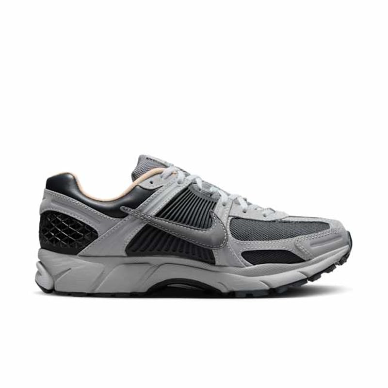 Nike Zoom Vomero 5 HV5982-001 03