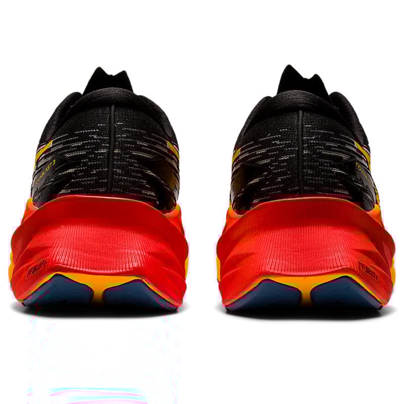 ASICS Novablast 3 1011B458-001 05