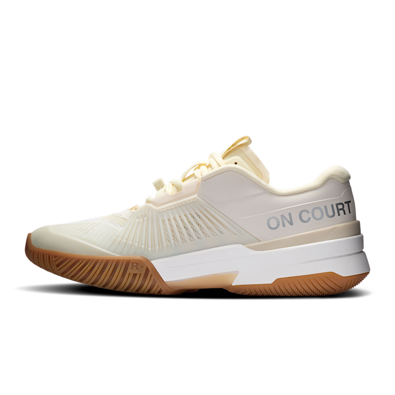 On THE ROGER Pro Fire sneakers "Ivory & Sand" | Dame | Sportstyle | 04 | SPORTSHOWROOM