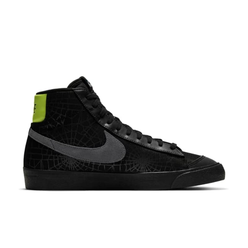 Nike Blazer Mid '77 DC1929-001 03