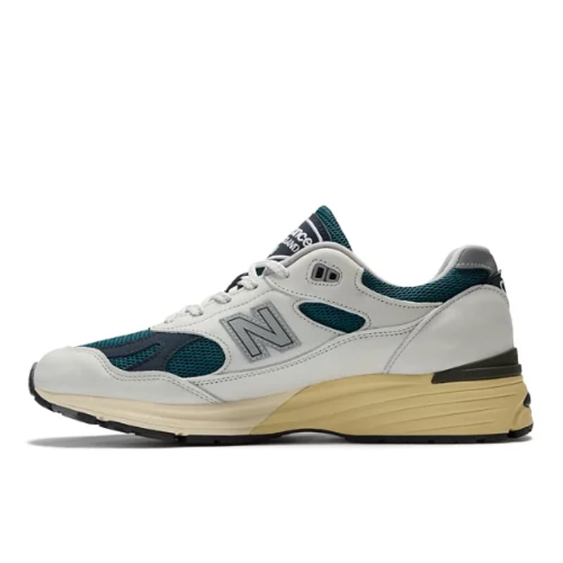 New Balance 991v2 Made in UK sneakerit "Balsam & Total Eclipse" | Miehet & Naiset | Sportstyle | 01 | SPORTSHOWROOM