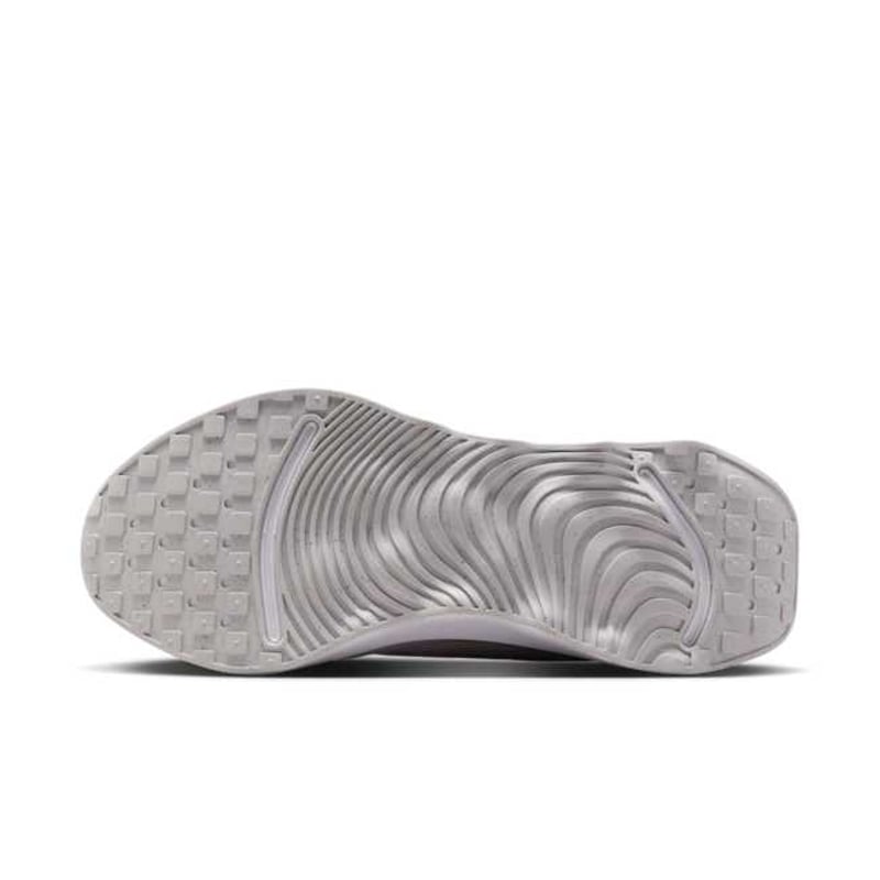Nike Motiva DV1238-111 02
