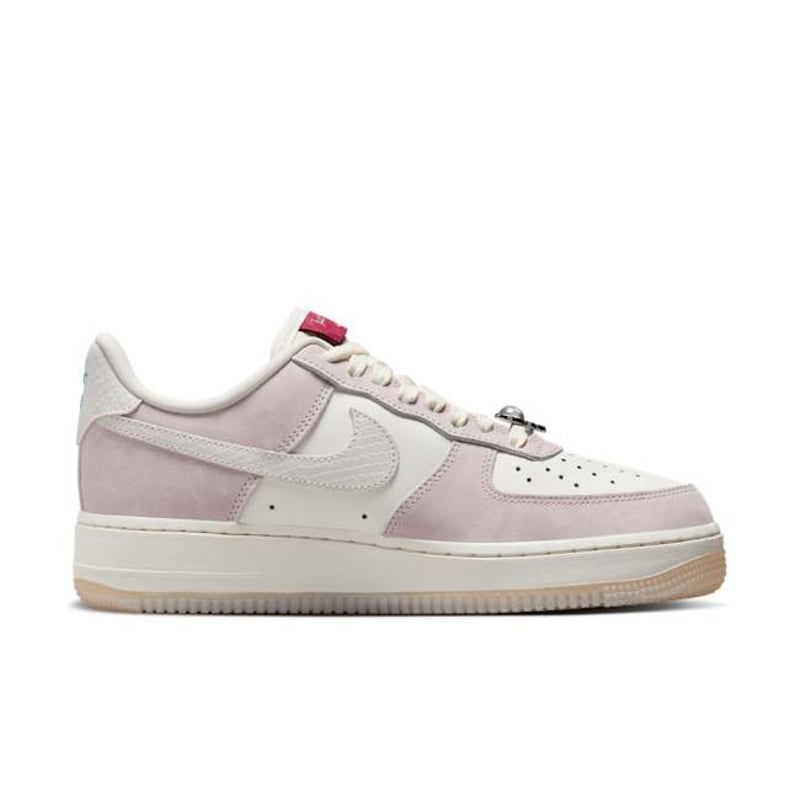 Nike Air Force 1 '07 LX FZ5066-111 04