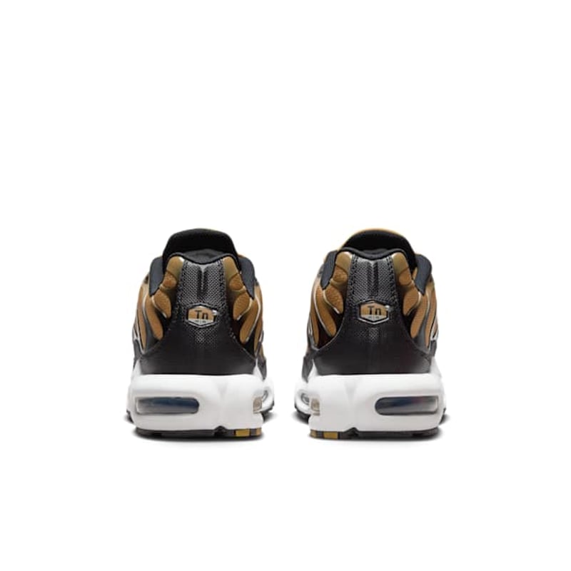 Nike Air Max Plus DM0032-700 06